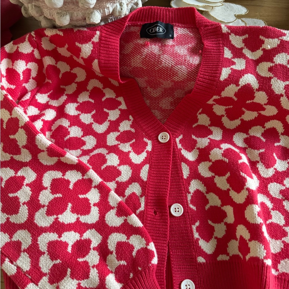 Cider Red and White Floral Cardigan